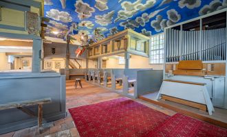 Taufengel in der Fischerkirche Ferch , Foto: Martin Karnbach, Lizenz: Gemeinde Schwielowsee